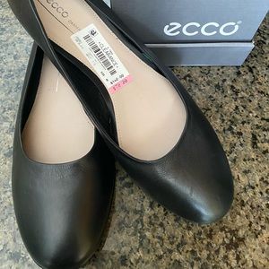 Ecco flats